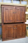 Early 2 pc. Hutch