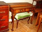 Lift top expandable table