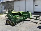 John Deere 348 Baler
