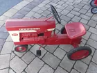 Farmall 560 Pedal Tractor