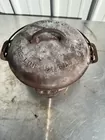 Griswold #7 Dutch Oven 
