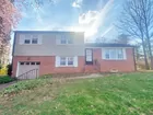 3-Bedroom 2,5-Bath Split Level House w/ Garage