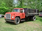 1975 Internation 2 ton dump