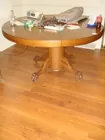 RD OAK TABLE