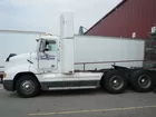2000 Freightliner Semi truck