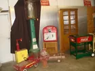 VISIBLE GAS PUMP - COCA MACHINE