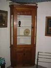 Corner cupboard