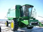 1996 John Deere 9500 Combine